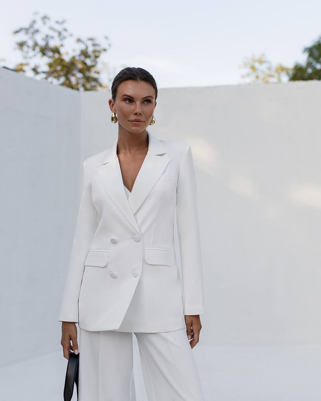 three-piece suit, lined jacket, top and pants