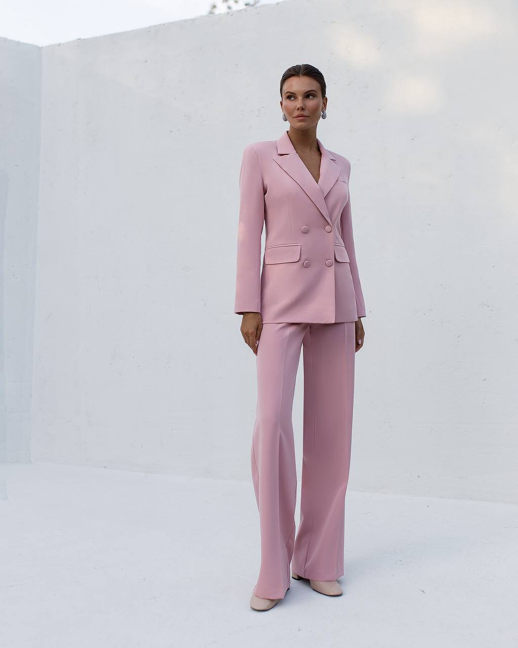 three-piece suit, lined jacket, top and pants